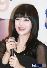 组图：韩团T-ara粉丝俱乐部创团新成员亮相