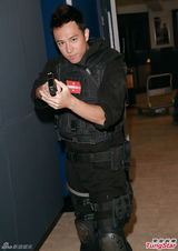 组图：《神枪狙击》将拍 周海媚徐子珊变情敌