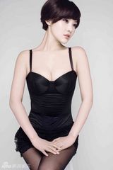 组图：徐冬冬拍黑色蕾丝内衣写真秀性感唯美