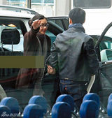 黎明旧金山豪宅迎新年 乐基儿面色红润甜蜜拥抱(图)