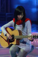 高清组图：网络春晚首次录制 郭书瑶邵夷贝美女PK