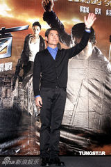 组图：郭富城拍打片保持身材 与舒淇默契如老夫老妻