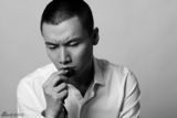 组图：于滨黑白大片展不羁男人魅力