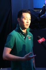 幻灯图：沙溢驾临世界杯之夜 上演“衫国演义” 