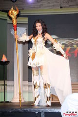 组图：林志玲cos光之女神 挥舞权杖性感曼妙