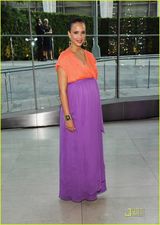 高清组图：阿尔芭米兰达lady gaga设计师协会奖比美