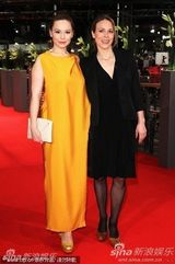 组图：第62届柏林电影节开幕 评审团成员集体亮相