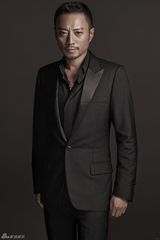 高清图：华谊兄弟13星《时尚先生》封面大片