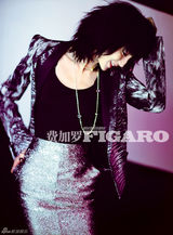 组图：张曼玉登《费加罗FIGARO》演绎干练优雅