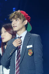 组图：EXO十一空降上海演唱会 粉丝狂欢