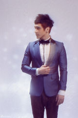 组图：张伦硕张檬梦幻写真 浪漫情怀甜蜜动人