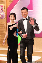 组图:TVB台庆钟嘉欣杨怡竞艳 黄忠泽吴卓羲抢镜