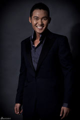 组图：孙鹏滨帅气写真尽显男人本色