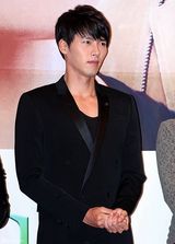 组图：玄彬河智苑亲密携手宣传新剧《秘密花园》