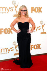 组图：第63届艾美奖红毯女星斗艳之黑色礼服篇