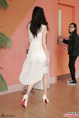 组图：港姐选拔二轮佳丽彩妆亮相变白富美