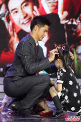 组图：林志颖力挺好友 不信张亮“耍大牌”