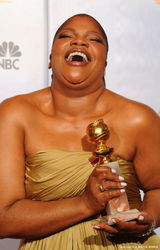 高清组图：摩尼克获最佳女配角 妮可-基德曼道贺