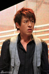 组图：《现代猛士录》热演 吕颂贤成“迷途羔羊”