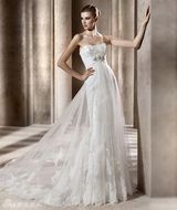 组图：欧美2012年婚纱系列发布 彰显高雅气质