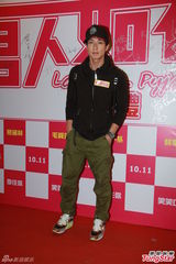 组图：《男人如衣服》香港首映 林峰熊黛林避谈感情