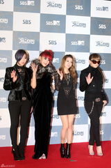 高清组图：少时SJ神起KARA等出席韩国SBS歌谣大典