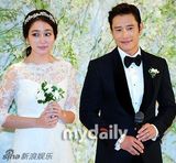 组图：李秉宪李敏贞携手出席婚礼新闻发布会