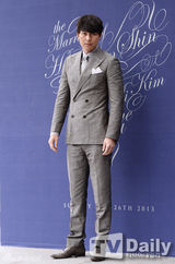 组图：韩星申贤俊大婚 张东健玄彬等大牌齐聚