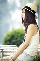 组图：傅晶氧气笑容写真灿烂温暖