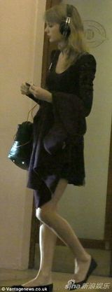 组图：斯威夫特深夜约会同片男星疑燃恋情