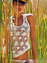 组图：C罗女友伊莉娜丰乳傲人 性感泳装秀半球