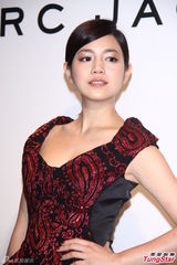 组图：陈妍希瘦身有成露酥胸 隋棠想恋爱苦无对象