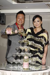 组图：黎耀祥赴台宣传新剧 邓萃雯坦言非“女强人”