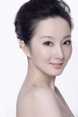 组图：程媛媛清新裸妆写真 彰显时尚灵动气质