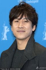 组图：《惠媛》记者会 李善均郑彩恩亮相