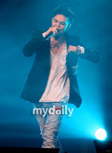 幻灯图：韩国赛我数码音乐颁奖礼 众歌手参加演出