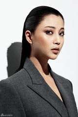 组图：殷桃化身冷艳美人演绎极致魅惑