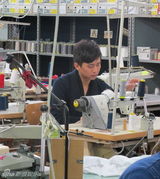 幻灯图：邓超感受意大利慢生活 将打时尚王牌 