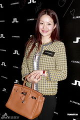 组图：陈豪要与黎耀祥争视帝 赞廖碧儿穿衣得体