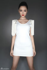 组图：女骑警黄姿琪写真 尽显青春活力