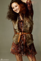 组图：曾泳醍另类潮搭写真 蜜罐女孩展别样魅力