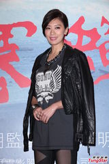 组图：贾静雯新片压抑 郭采洁谢导演教戏