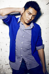 组图：霍政谚时尚写真轮廓分明 英俊外表展型男魅力