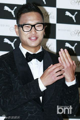 组图：郑大世大婚娶空姐 曾代表朝鲜出战世界杯