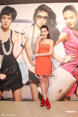 组图：许玮宁想出料理书盼媒体给男友阮经天空间