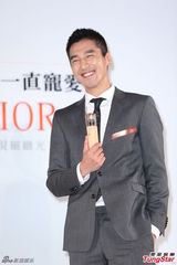 组图：赵又廷自曝与高圆圆家人感情好