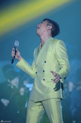 组图：我是歌手羽泉爆冷夺冠 邓超帮唱抢戏