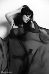 组图：女星叶倩云透视写真妙曼身材