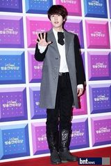 组图：姜虎东黄光熙等出席MBC演艺大赏颁奖礼