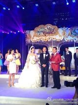 组图：孙茜婚礼内场 灯火缭绕唯美烂漫